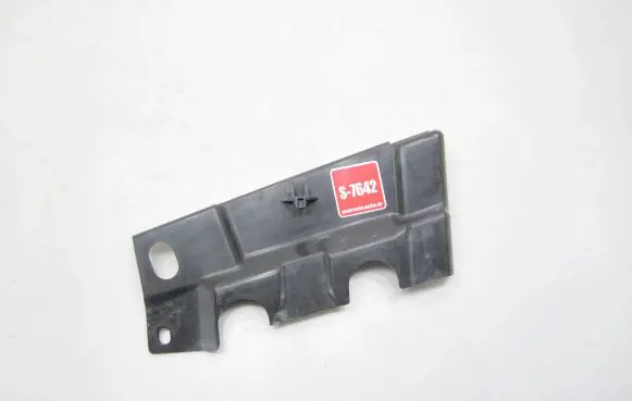 Volkswagen Caddy Other engine bay part 1T0805233B