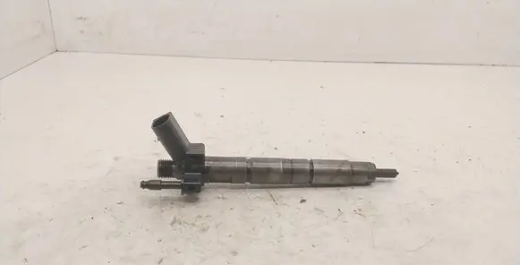 BMW 5 E60 E61 Fuel injector 7797877