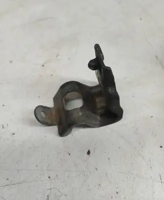 Opel Insignia A Radiator mount bracket 13239137 1379