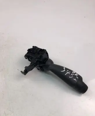 Volvo V40 Indicator stalk E112060