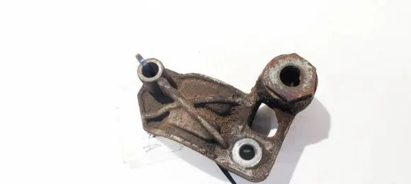 Mercedes-Benz CLS C219 Sway bar bush bracket, front a2113231226