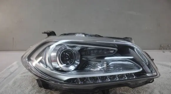 Suzuki SX4 S-Cross Headlight/headlamp