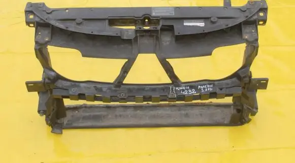Volkswagen Phaeton Radiator support slam panel