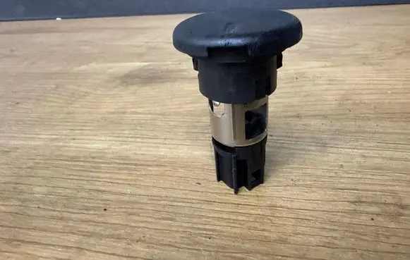 Opel Insignia A 12 V Socket (rear) 