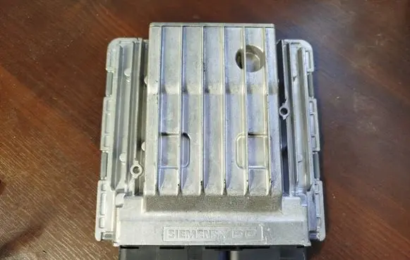 Audi A6 S6 C6 4F Engine control unit/module 7583225