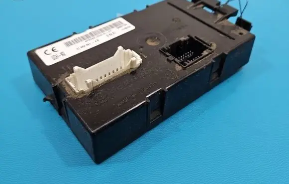 Opel Vivaro Central body control module P8200156016D IMPRK1599725