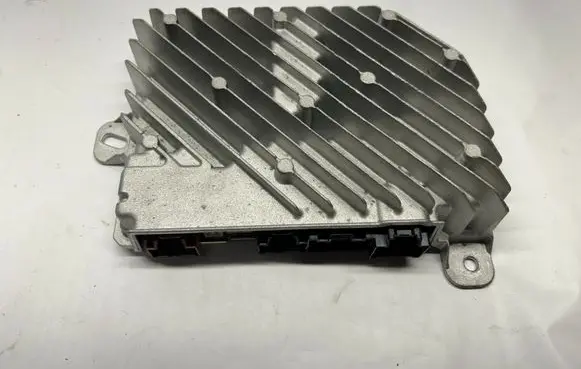 Chevrolet Camaro Sound amplifier 84850437