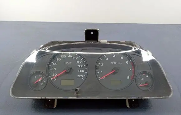 Subaru Forester SF Speedometer (instrument cluster) 85015FC560