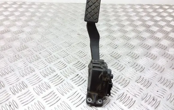 Volkswagen Transporter - Caravelle T5 Accelerator throttle pedal 7H1721503