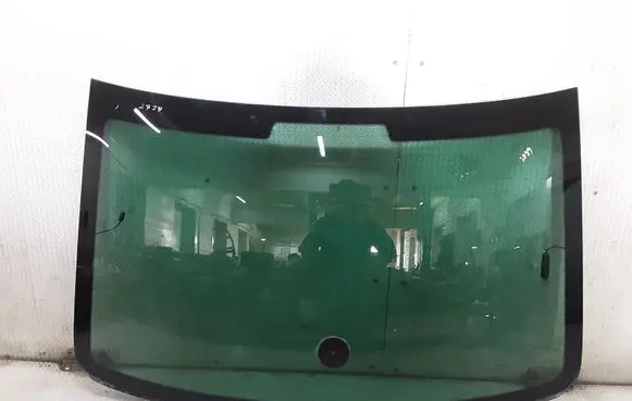 Volkswagen PASSAT B6 Rear windscreen/windshield window 