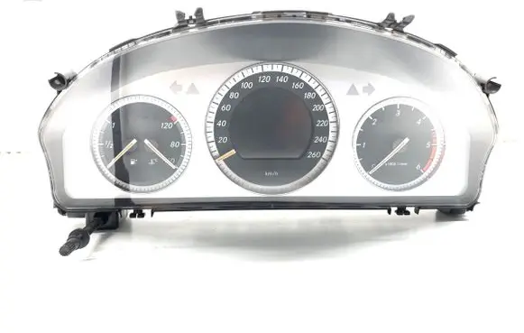 Mercedes-Benz C W204 Speedometer (instrument cluster) A2045406148