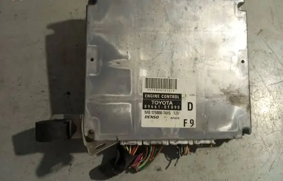 Toyota Corolla Verso AR10 Engine control unit/module 896610F090 1758007615 MB1758007615