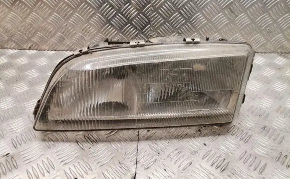 Volvo S40, V40 Headlight/headlamp 7731108l