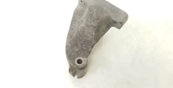 Mercedes-Benz E W211 Engine mounting bracket A6422230004