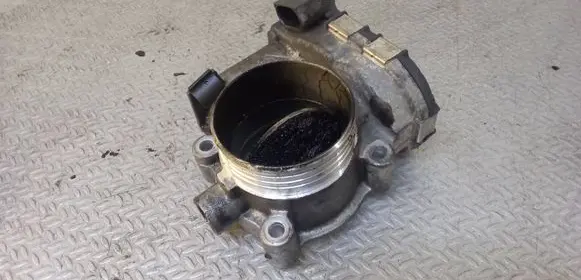 Volvo V70 Throttle valve 8692720 0281002701