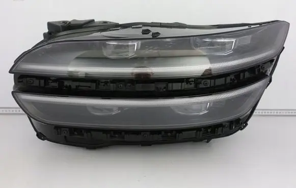 Hyundai Trajet Headlight/headlamp 92101