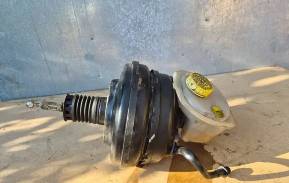 Audi A6 S6 C5 4B Brake booster 4B3612105A
