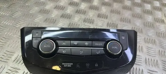 Nissan Qashqai Climate control unit 275004EA0A 2290X887035P