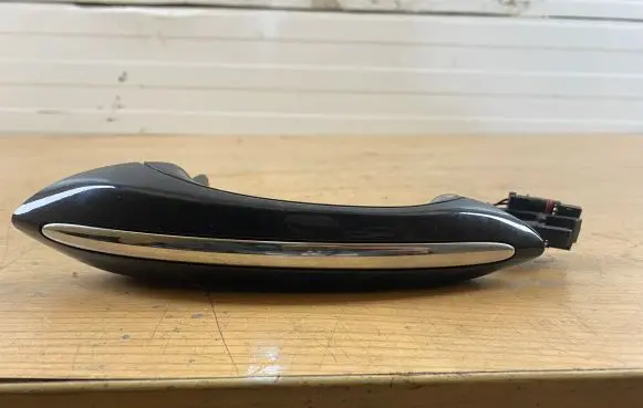 BMW 6 F06 Gran coupe Front door exterior handle 7305315