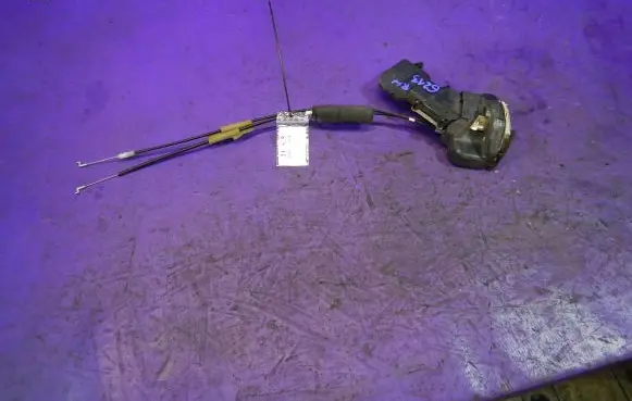Mazda 626 Rear door lock