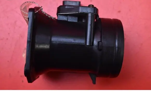 Skoda Octavia Mk1 (1U) Mass air flow meter 06A906461B