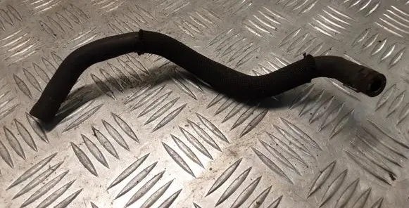 Volkswagen PASSAT B6 Engine coolant pipe/hose