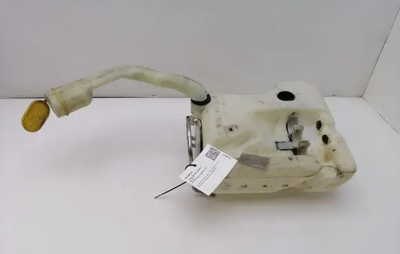 Mercedes-Benz C W203 Windshield washer fluid reservoir/tank 2038600560 A2038600560 2038690208