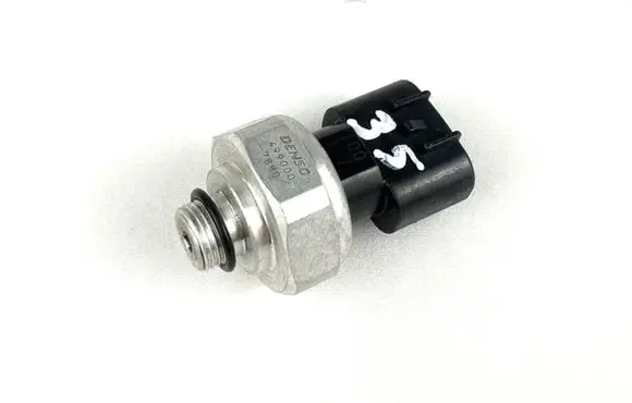 Toyota Avensis T250 Air conditioning (A/C) pressure sensor 4990007880