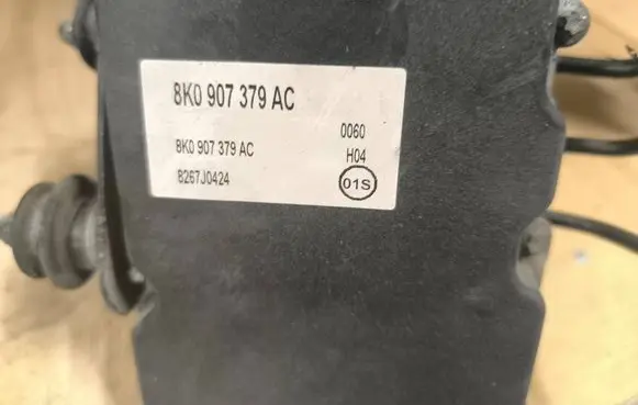 Audi A4 S4 B8 8K ABS Pump 8K0907379AC