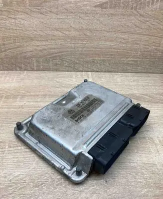 Skoda Fabia Mk1 (6Y) Engine control unit/module ECU 038906019AF 0281010289