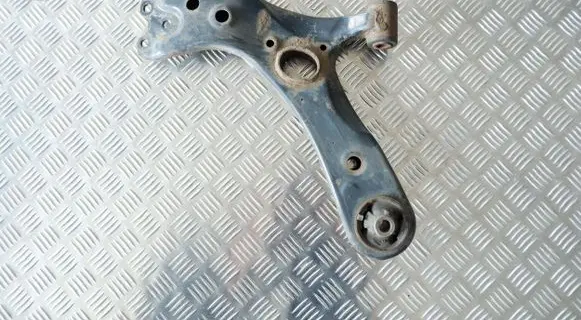 Lexus CT 200H Front lower control arm/wishbone 4806947050