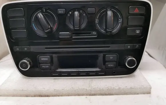 Volkswagen Up Climate control unit 1S0820045R 00703832 901515570008