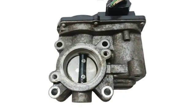 Renault Clio III Throttle valve 8200570865D