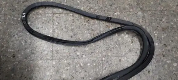 Volkswagen Phaeton Front door rubber seal 