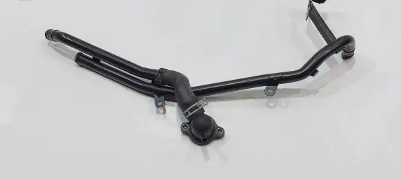 Volkswagen Tiguan Engine coolant pipe/hose 5Q0122157AJ