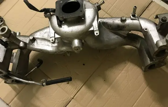 Subaru Impreza III Exhaust manifold ZLDYLB4E
