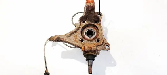 Subaru B9 Tribeca Front wheel hub 