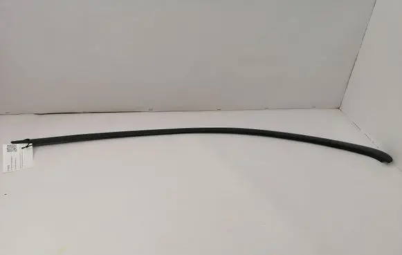 Mercedes-Benz C W203 Rear side glass trim 