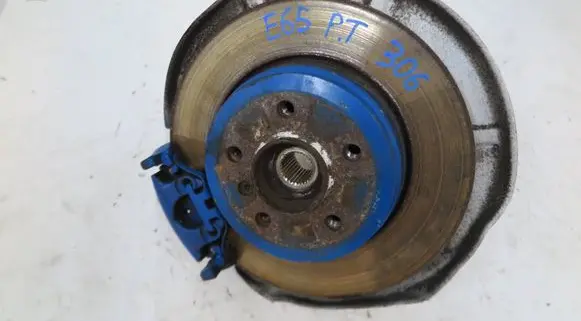 BMW 7 E65 E66 Stub axle 