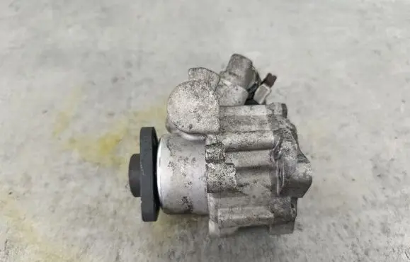 Skoda Superb B5 (3U) Power steering pump 
