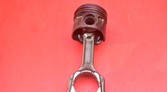 Opel Insignia A Piston GM664