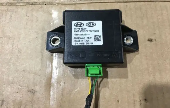 Hyundai i40 Yaw turn rate sensor 957753Z000