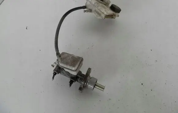 Citroen Xsara Picasso Master brake cylinder 