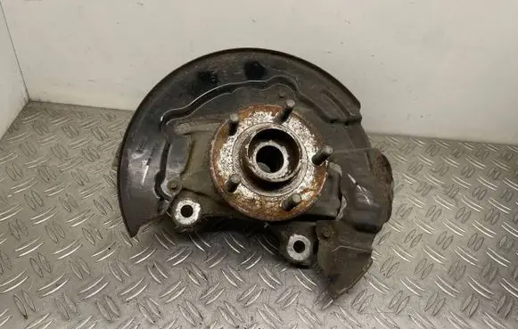 Lincoln MKZ II Front wheel hub DG9C3K171A