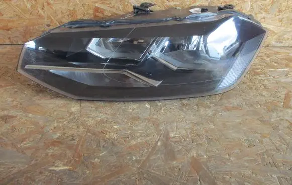 Volkswagen Polo VI Headlight/headlamp 2G1941005