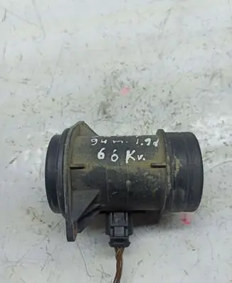 Volkswagen Golf III Mass air flow meter 074906461 71822101