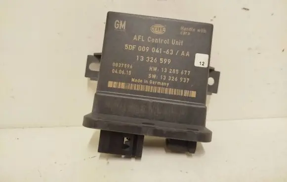 Opel Insignia A Light module LCM 13285677 13326599 5DF00904163