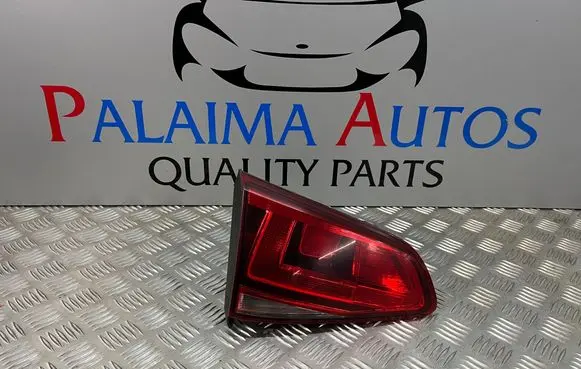 Volkswagen Golf VII Tailgate rear/tail lights 5G0945093AF