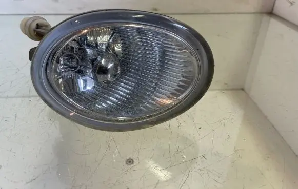Toyota Avensis Verso Front fog light