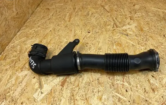 Jaguar XE Air intake hose/pipe GX739C623DA GX739C623CA